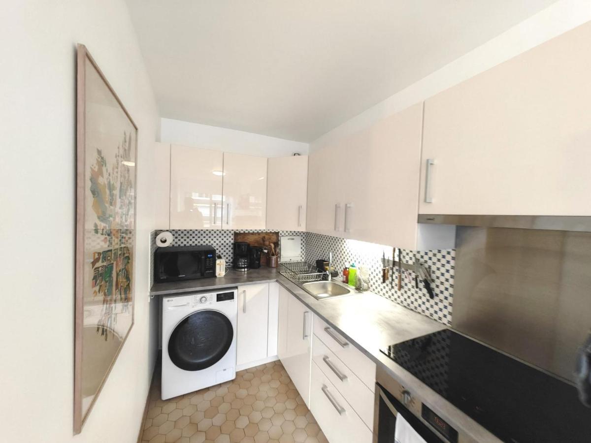 Appartement Avec Balcon Et Parking A Paris Alesia Exterior foto